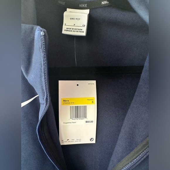 NIKE NWT men navy half zip sweatshirt . S and m - Picture 2 of 7